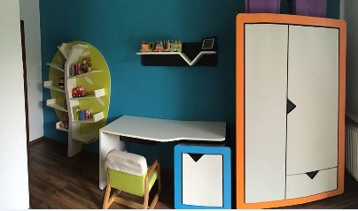 zdjecie pokoj dzieciecy biurko